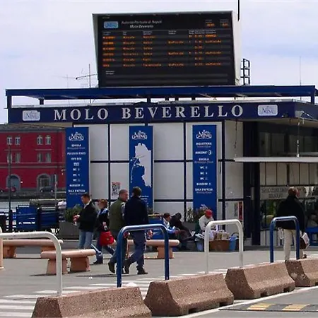 Angioini Aparthotel Napels