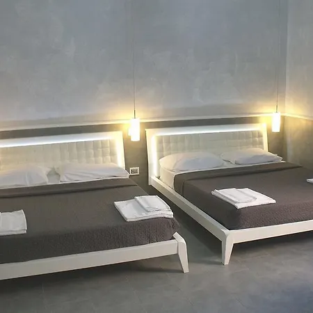 Angioini Aparthotel *